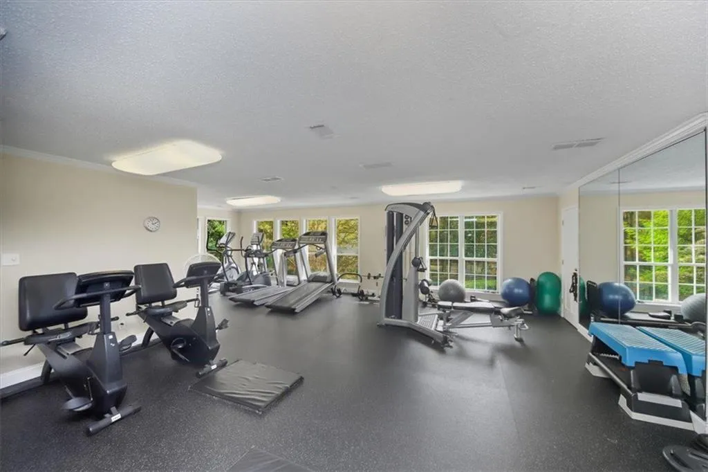 6822 Glenridge Drive Unit D, Atlanta, Georgia 30328, 1 Bedroom Bedrooms, ,1 BathroomBathrooms,Residential,For Sale,6822 Glenridge Drive Unit D,7685163