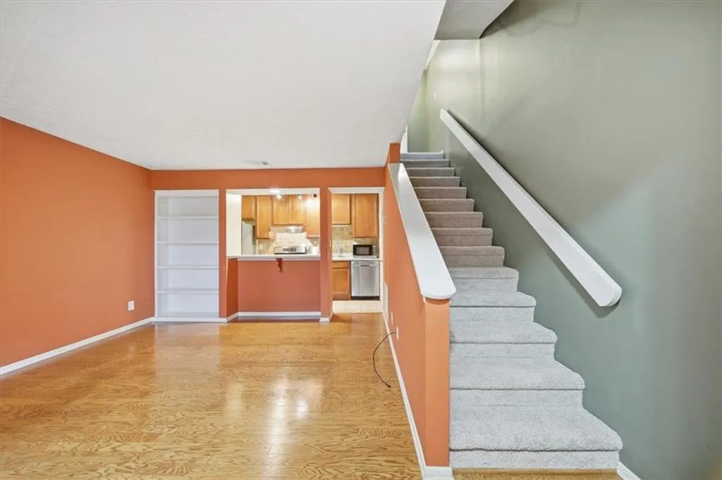 6822 Glenridge Drive Unit D, Atlanta, Georgia 30328, 1 Bedroom Bedrooms, ,1 BathroomBathrooms,Residential,For Sale,6822 Glenridge Drive Unit D,7685163