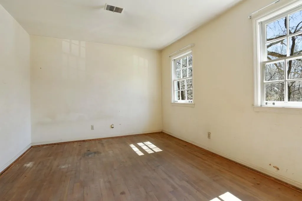 210 W Spalding Drive, Sandy Springs, Georgia 30328, 5 Bedrooms Bedrooms, ,4 BathroomsBathrooms,Residential,Sold,210 W Spalding Drive,5817278