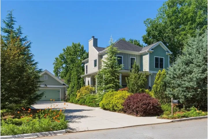 1324 Cambridge Avenue, Atlanta, Georgia 30344