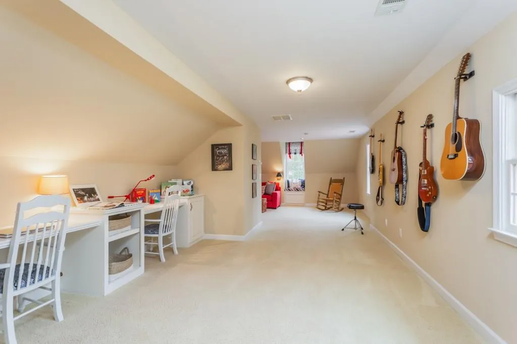 520 Valley Hall Drive, Sandy Springs, Georgia 30350, 4 Bedrooms Bedrooms, ,3 BathroomsBathrooms,Residential,Sold,520 Valley Hall Drive,6503324