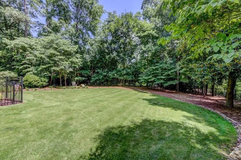 520 Valley Hall Drive, Sandy Springs, Georgia 30350, 4 Bedrooms Bedrooms, ,3 BathroomsBathrooms,Residential,Sold,520 Valley Hall Drive,6503324