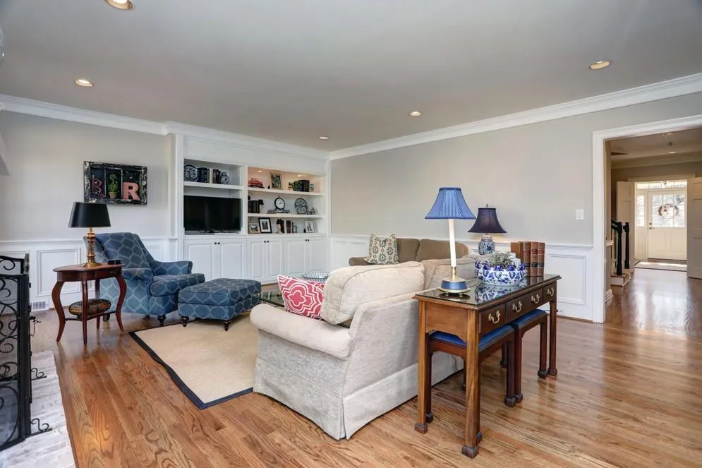 520 Valley Hall Drive, Sandy Springs, Georgia 30350, 4 Bedrooms Bedrooms, ,3 BathroomsBathrooms,Residential,Sold,520 Valley Hall Drive,6503324