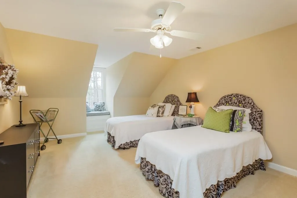 520 Valley Hall Drive, Sandy Springs, Georgia 30350, 4 Bedrooms Bedrooms, ,3 BathroomsBathrooms,Residential,Sold,520 Valley Hall Drive,6503324