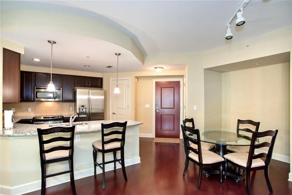 200 River Vista Drive Unit 627, Atlanta, Georgia 30339, 2 Bedrooms Bedrooms, ,2 BathroomsBathrooms,Residential,Sold,200 River Vista Drive Unit 627,5736808 200 River Vista Drive Unit 627, Atlanta, Georgia 30339, 2 Bedrooms Bedrooms, ,2 BathroomsBathrooms,Residential,Sold,200 River Vista Drive Unit 627,5736808