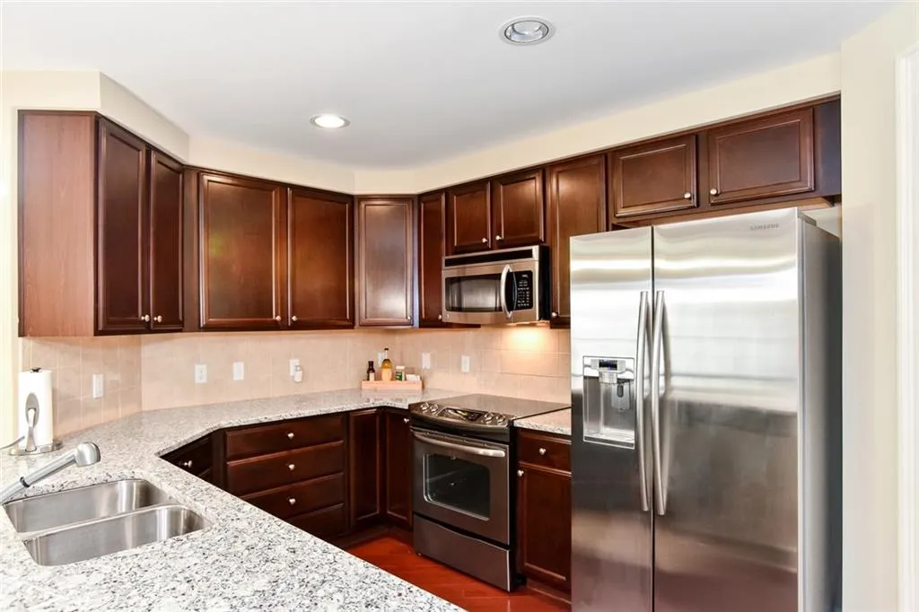 200 River Vista Drive Unit 627, Atlanta, Georgia 30339, 2 Bedrooms Bedrooms, ,2 BathroomsBathrooms,Residential,Sold,200 River Vista Drive Unit 627,5736808 200 River Vista Drive Unit 627, Atlanta, Georgia 30339, 2 Bedrooms Bedrooms, ,2 BathroomsBathrooms,Residential,Sold,200 River Vista Drive Unit 627,5736808