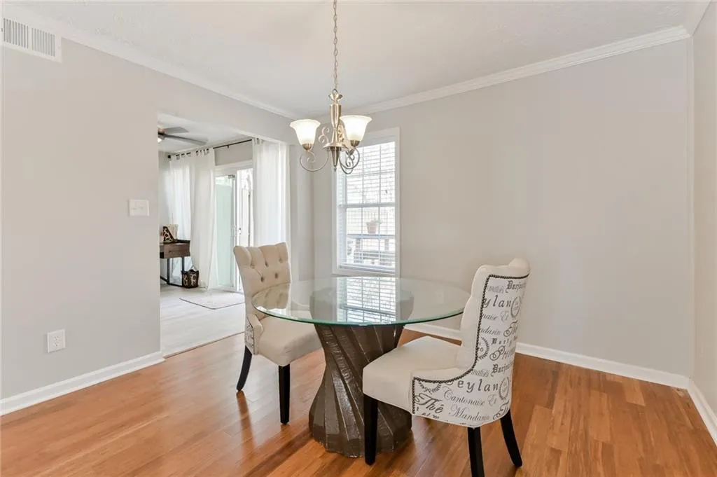 7750 Roswell Road Unit 9d, Atlanta, Georgia 30350, 3 Bedrooms Bedrooms, ,2 BathroomsBathrooms,Residential,Sold,7750 Roswell Road Unit 9d,6529932