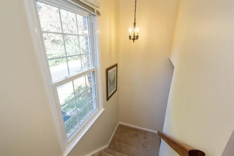 445 The North Chace, Sandy Springs, Georgia 30328, 3 Bedrooms Bedrooms, ,3 BathroomsBathrooms,Residential,Sold,445 The North Chace,6646933