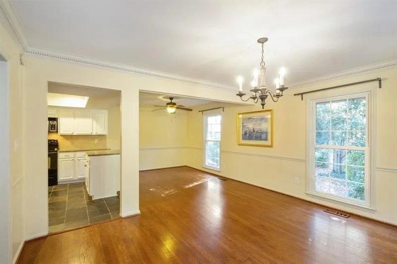 445 The North Chace, Sandy Springs, Georgia 30328, 3 Bedrooms Bedrooms, ,3 BathroomsBathrooms,Residential,Sold,445 The North Chace,6646933