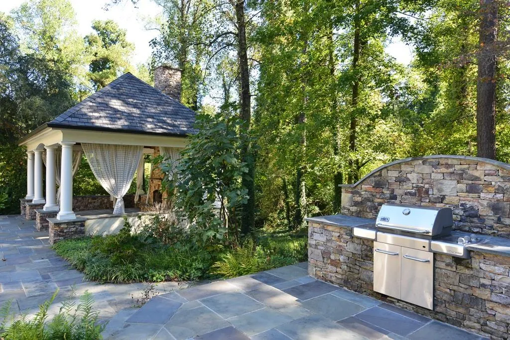 11 Ascot Manor, Atlanta, Georgia 30327, 4 Bedrooms Bedrooms, ,3 BathroomsBathrooms,Residential,Sold,11 Ascot Manor,5609246