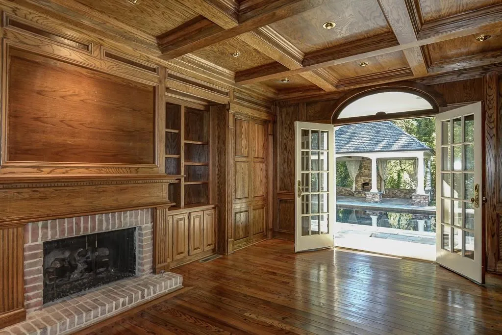 11 Ascot Manor, Atlanta, Georgia 30327, 4 Bedrooms Bedrooms, ,3 BathroomsBathrooms,Residential,Sold,11 Ascot Manor,5609246