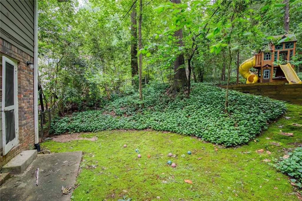 220 N Springs Court, Sandy Springs, Georgia 30328, 4 Bedrooms Bedrooms, ,3 BathroomsBathrooms,Residential,For Sale,220 N Springs Court,7576891