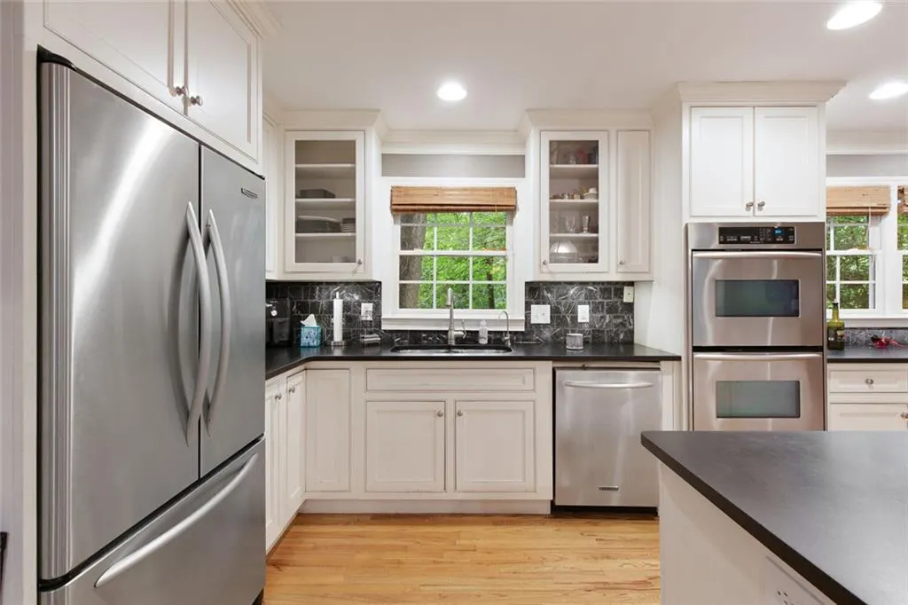 220 N Springs Court, Sandy Springs, Georgia 30328, 4 Bedrooms Bedrooms, ,3 BathroomsBathrooms,Residential,For Sale,220 N Springs Court,7576891