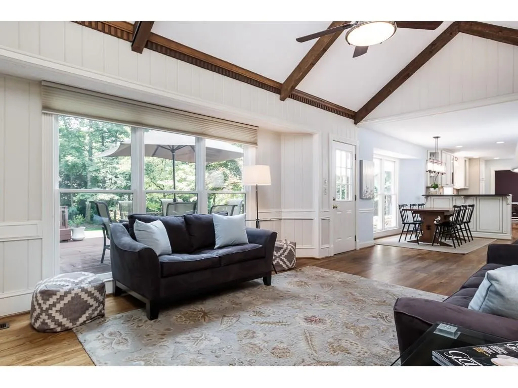 35 Messina Way, Sandy Springs, Georgia 30328, 6 Bedrooms Bedrooms, ,4 BathroomsBathrooms,Residential,Sold,35 Messina Way,6026210