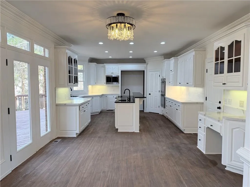 285 Spalding Springs Lane, Atlanta, Georgia 30350, 6 Bedrooms Bedrooms, ,5 BathroomsBathrooms,Residential,Sold,285 Spalding Springs Lane,7730203