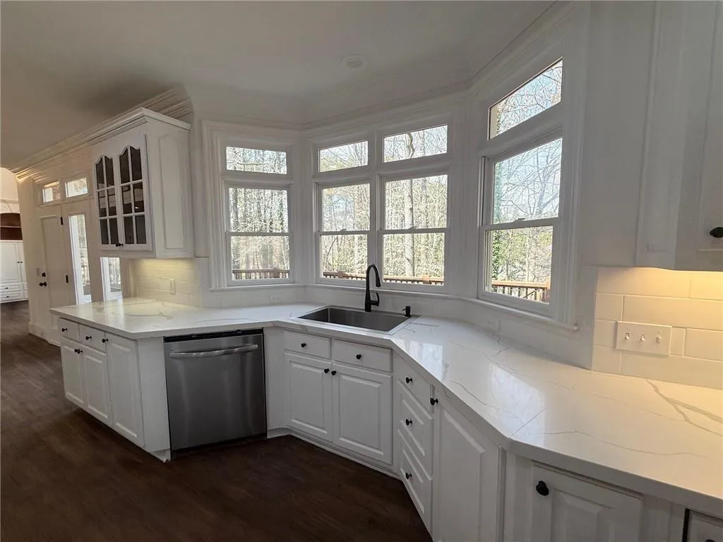 285 Spalding Springs Lane, Atlanta, Georgia 30350, 6 Bedrooms Bedrooms, ,5 BathroomsBathrooms,Residential,Sold,285 Spalding Springs Lane,7730203