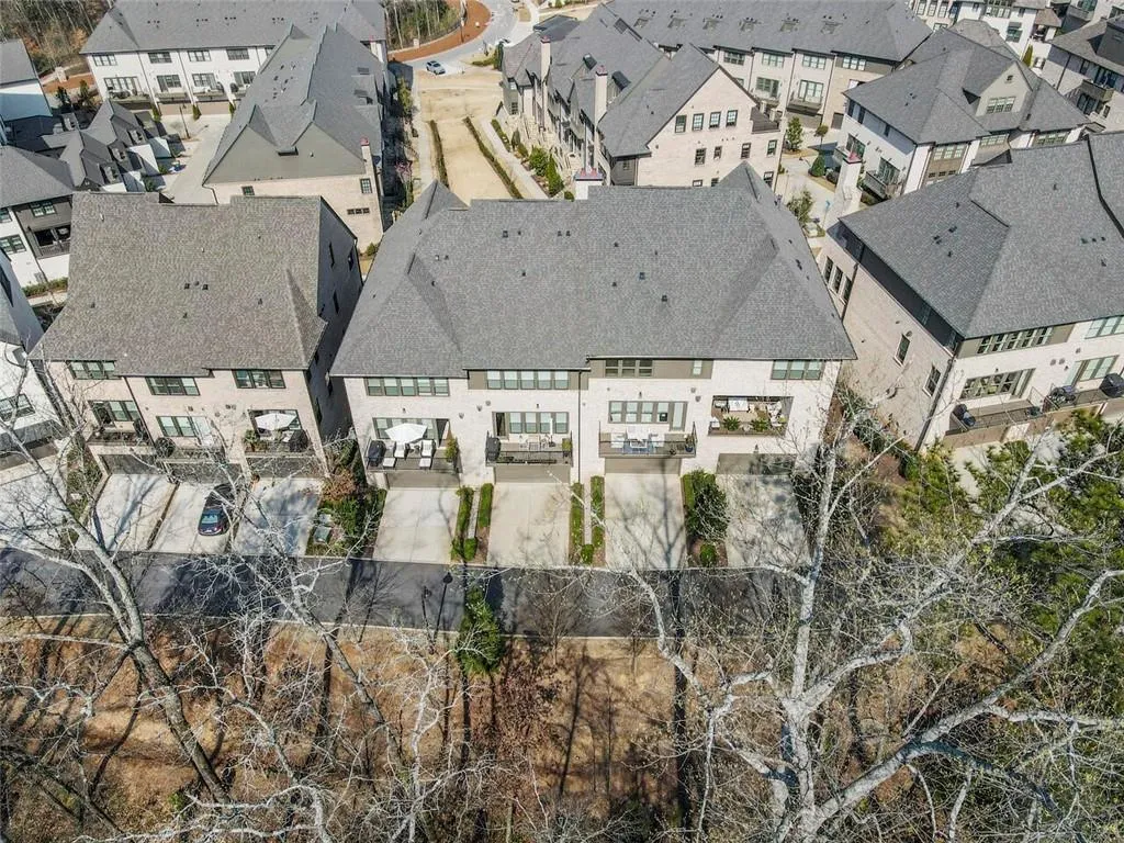 6621 Cadence Boulevard, Atlanta, Georgia 30328, 4 Bedrooms Bedrooms, ,4 BathroomsBathrooms,Residential,Sold,6621 Cadence Boulevard,7019624