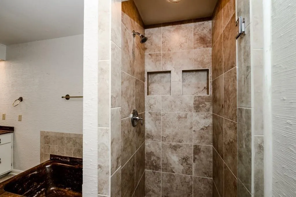 1280 Spalding Drive, Sandy Springs, Georgia 30350, 5 Bedrooms Bedrooms, ,3 BathroomsBathrooms,Residential,Sold,1280 Spalding Drive,6704380