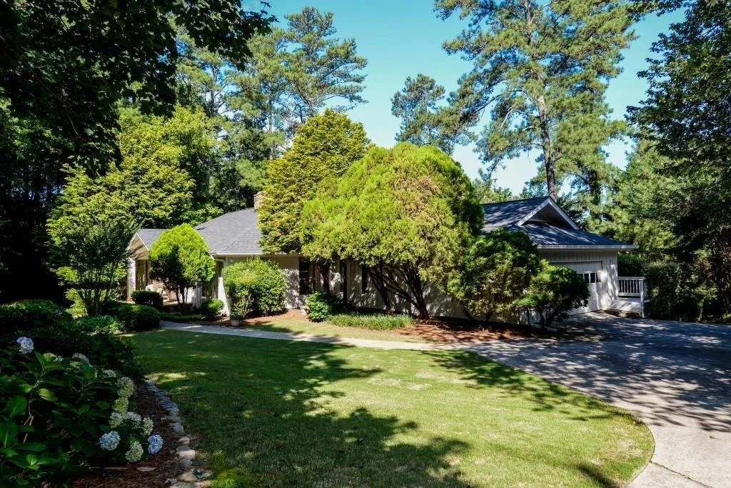 1280 Spalding Drive, Sandy Springs, Georgia 30350, 5 Bedrooms Bedrooms, ,3 BathroomsBathrooms,Residential,Sold,1280 Spalding Drive,6704380