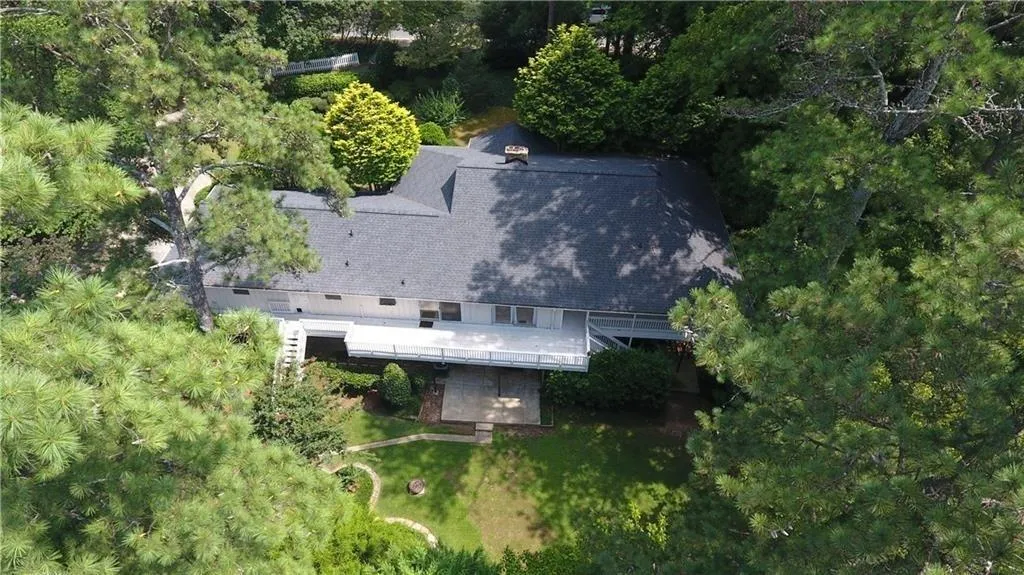 1280 Spalding Drive, Sandy Springs, Georgia 30350, 5 Bedrooms Bedrooms, ,3 BathroomsBathrooms,Residential,Sold,1280 Spalding Drive,6704380