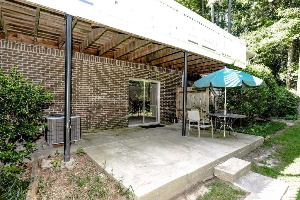 1280 Spalding Drive, Sandy Springs, Georgia 30350, 5 Bedrooms Bedrooms, ,3 BathroomsBathrooms,Residential,Sold,1280 Spalding Drive,6704380