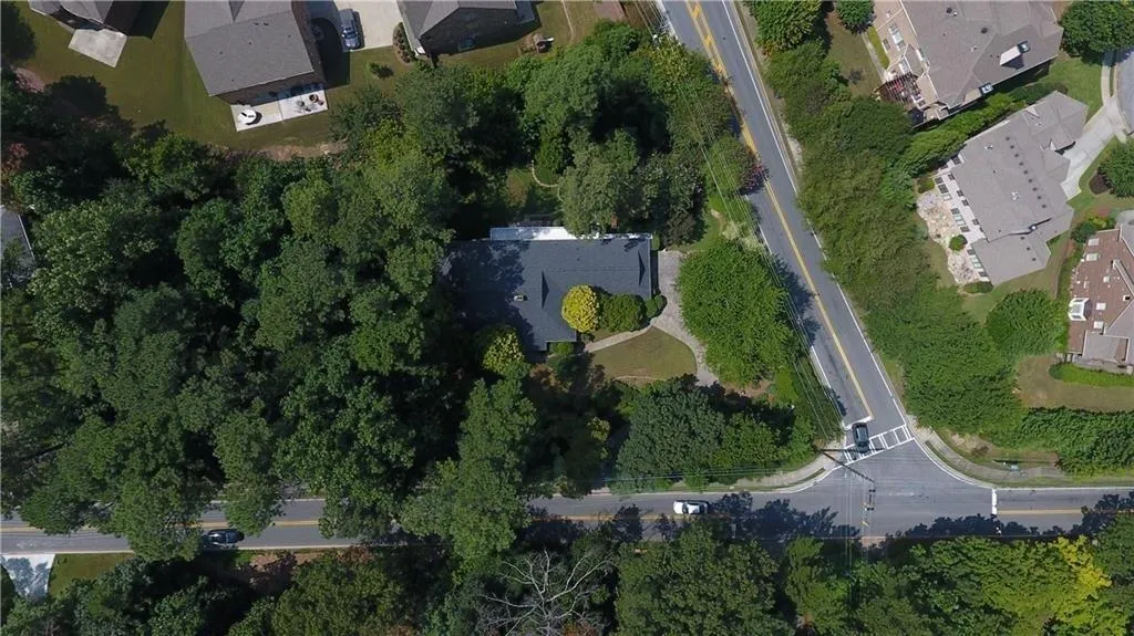 1280 Spalding Drive, Sandy Springs, Georgia 30350, 5 Bedrooms Bedrooms, ,3 BathroomsBathrooms,Residential,Sold,1280 Spalding Drive,6704380