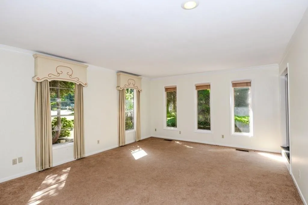 1280 Spalding Drive, Sandy Springs, Georgia 30350, 5 Bedrooms Bedrooms, ,3 BathroomsBathrooms,Residential,Sold,1280 Spalding Drive,6704380