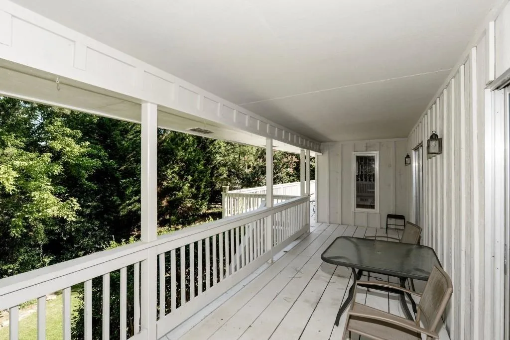 1280 Spalding Drive, Sandy Springs, Georgia 30350, 5 Bedrooms Bedrooms, ,3 BathroomsBathrooms,Residential,Sold,1280 Spalding Drive,6704380