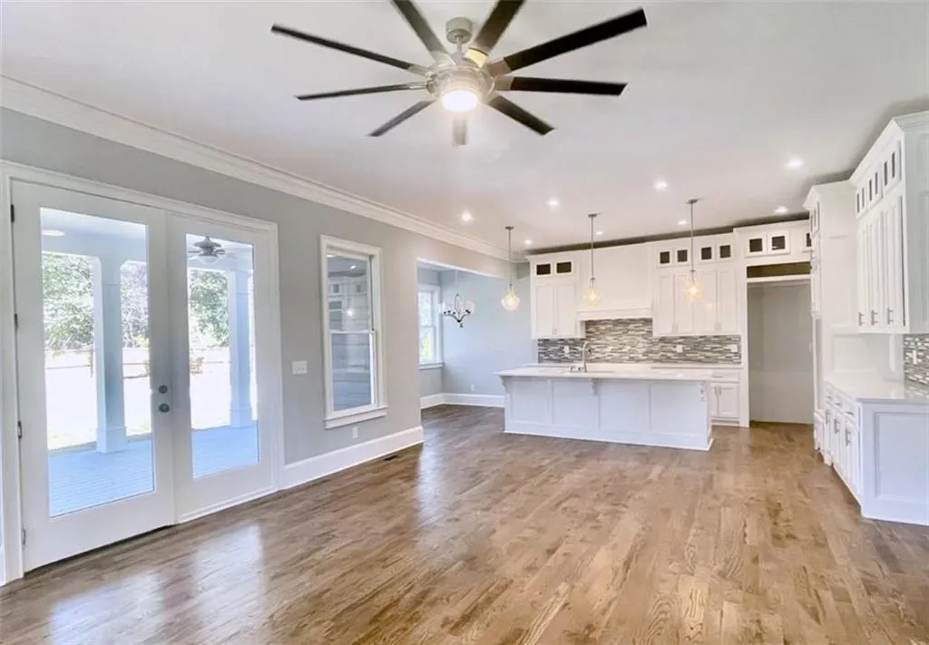 4101 Brookview Drive Se, Atlanta, Georgia 30339, 6 Bedrooms Bedrooms, ,6 BathroomsBathrooms,Residential,For Sale,4101 Brookview Drive Se,7563162