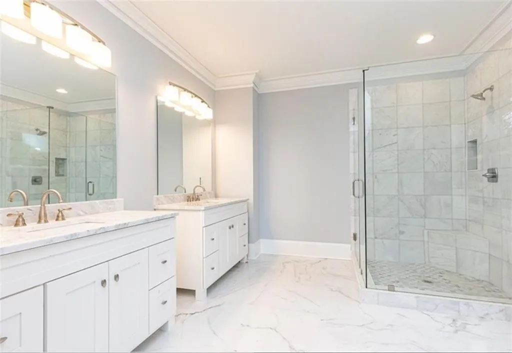4101 Brookview Drive Se, Atlanta, Georgia 30339, 6 Bedrooms Bedrooms, ,6 BathroomsBathrooms,Residential,For Sale,4101 Brookview Drive Se,7563162