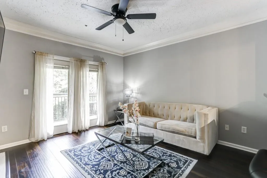5559 Glenridge Drive Unit 2305, Atlanta, Georgia 30342, 1 Bedroom Bedrooms, ,1 BathroomBathrooms,Residential,Sold,5559 Glenridge Drive Unit 2305,6776495
