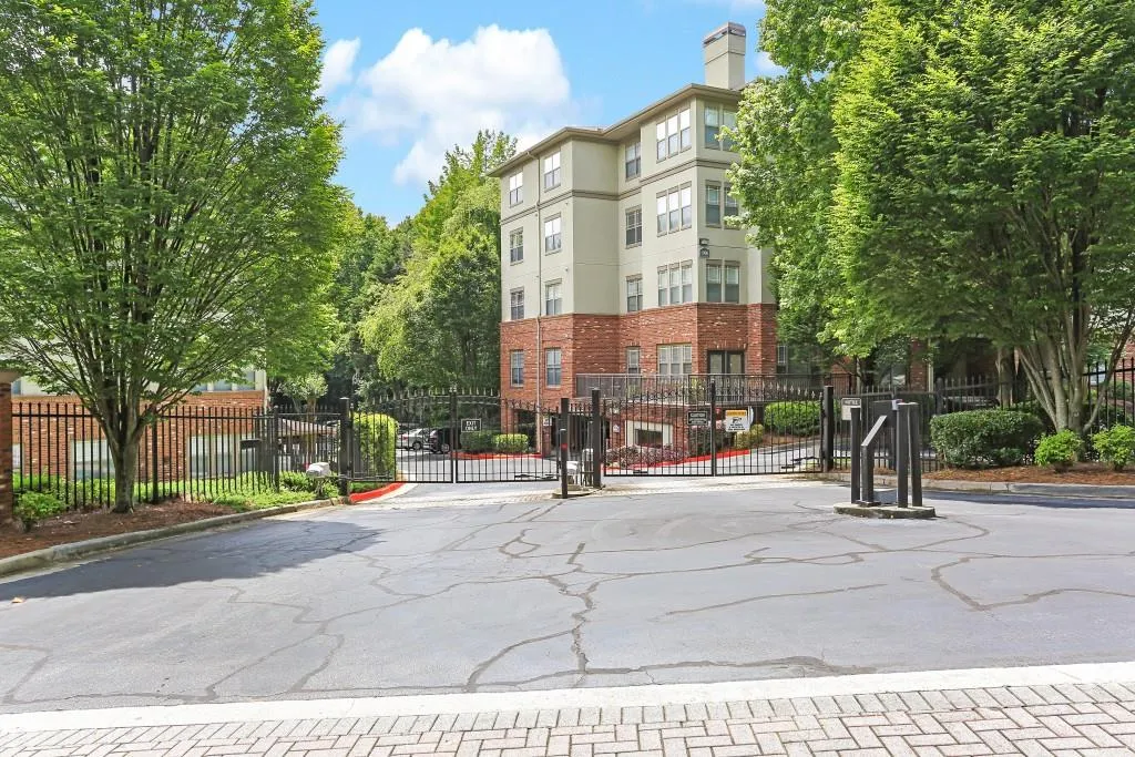 5559 Glenridge Drive Unit 2305, Atlanta, Georgia 30342, 1 Bedroom Bedrooms, ,1 BathroomBathrooms,Residential,Sold,5559 Glenridge Drive Unit 2305,6776495