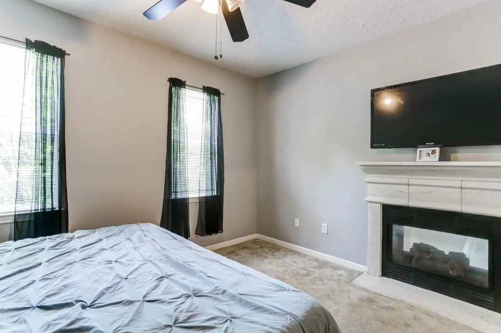 5559 Glenridge Drive Unit 2305, Atlanta, Georgia 30342, 1 Bedroom Bedrooms, ,1 BathroomBathrooms,Residential,Sold,5559 Glenridge Drive Unit 2305,6776495