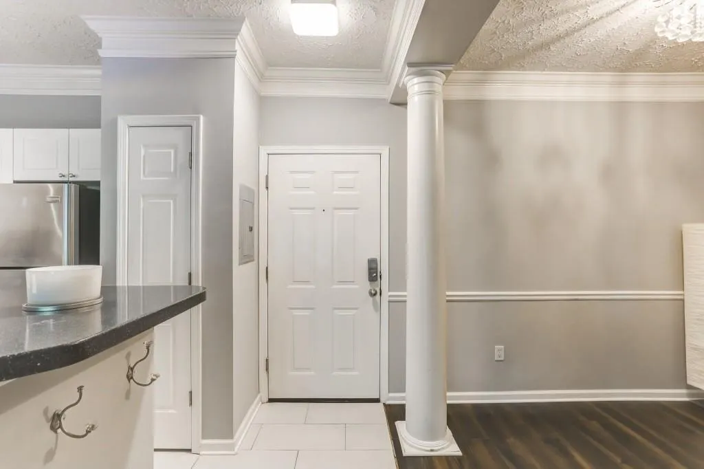 5559 Glenridge Drive Unit 2305, Atlanta, Georgia 30342, 1 Bedroom Bedrooms, ,1 BathroomBathrooms,Residential,Sold,5559 Glenridge Drive Unit 2305,6776495