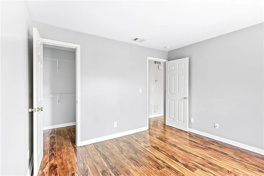 420 Granville Court, Sandy Springs, Georgia 30328, 1 Bedroom Bedrooms, ,1 BathroomBathrooms,Residential,Sold,420 Granville Court,6846395