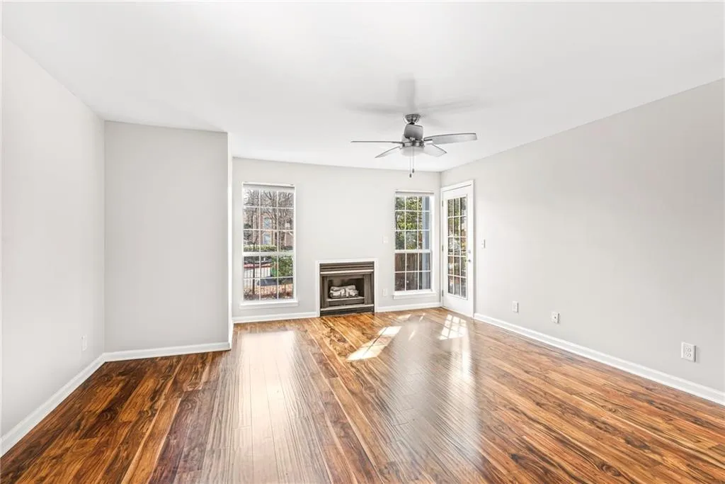 420 Granville Court, Sandy Springs, Georgia 30328, 1 Bedroom Bedrooms, ,1 BathroomBathrooms,Residential,Sold,420 Granville Court,6846395