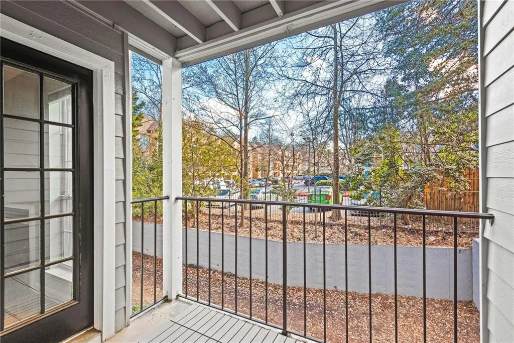 420 Granville Court, Sandy Springs, Georgia 30328, 1 Bedroom Bedrooms, ,1 BathroomBathrooms,Residential,Sold,420 Granville Court,6846395