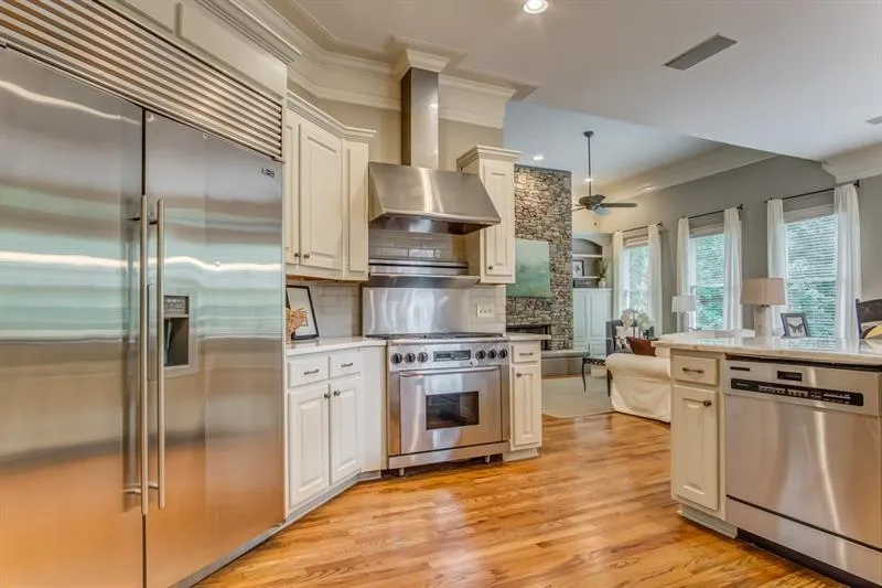 8150 Nesbit Ferry Road, Sandy Springs, Georgia 30350, 6 Bedrooms Bedrooms, ,6 BathroomsBathrooms,Residential,Sold,8150 Nesbit Ferry Road,6635352