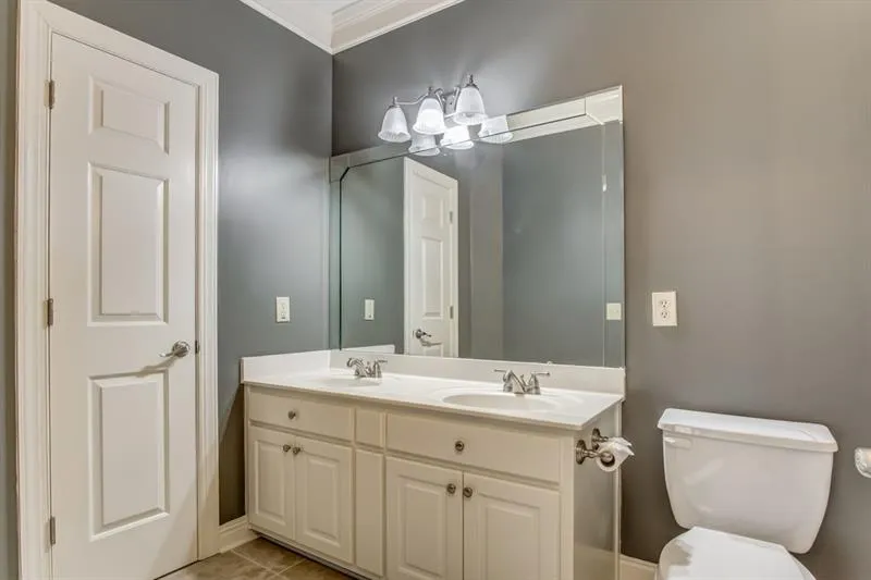 8150 Nesbit Ferry Road, Sandy Springs, Georgia 30350, 6 Bedrooms Bedrooms, ,6 BathroomsBathrooms,Residential,Sold,8150 Nesbit Ferry Road,6635352