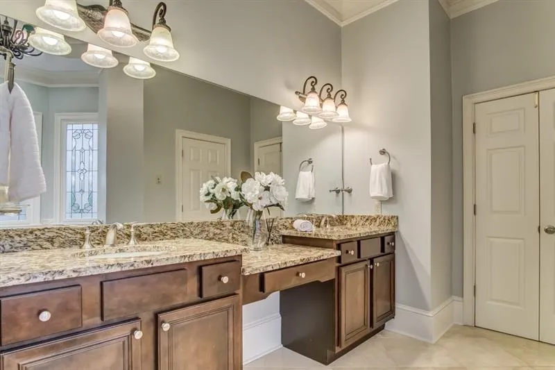 8150 Nesbit Ferry Road, Sandy Springs, Georgia 30350, 6 Bedrooms Bedrooms, ,6 BathroomsBathrooms,Residential,Sold,8150 Nesbit Ferry Road,6635352