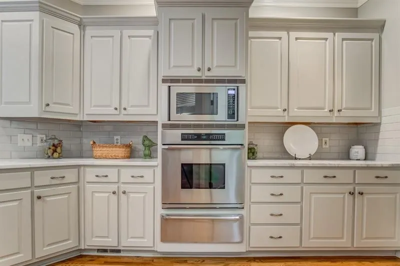 8150 Nesbit Ferry Road, Sandy Springs, Georgia 30350, 6 Bedrooms Bedrooms, ,6 BathroomsBathrooms,Residential,Sold,8150 Nesbit Ferry Road,6635352