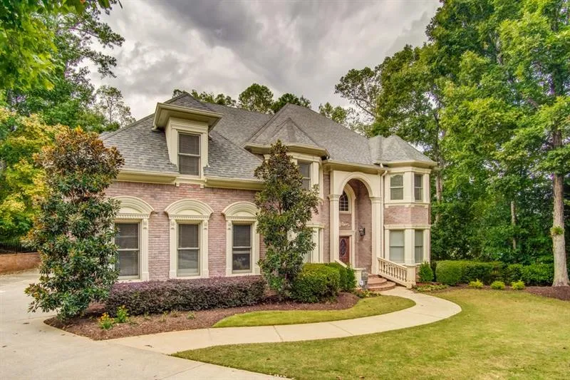 8150 Nesbit Ferry Road, Sandy Springs, Georgia 30350, 6 Bedrooms Bedrooms, ,6 BathroomsBathrooms,Residential,Sold,8150 Nesbit Ferry Road,6635352