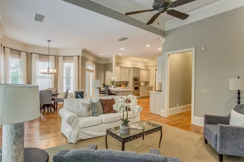 8150 Nesbit Ferry Road, Sandy Springs, Georgia 30350, 6 Bedrooms Bedrooms, ,6 BathroomsBathrooms,Residential,Sold,8150 Nesbit Ferry Road,6635352