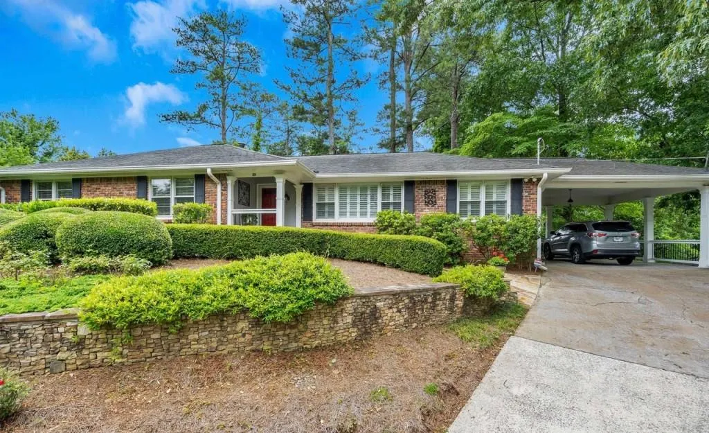 90 River Springs Drive, Sandy Springs, Georgia 30328, 4 Bedrooms Bedrooms, ,3 BathroomsBathrooms,Residential,Sold,90 River Springs Drive,6741373