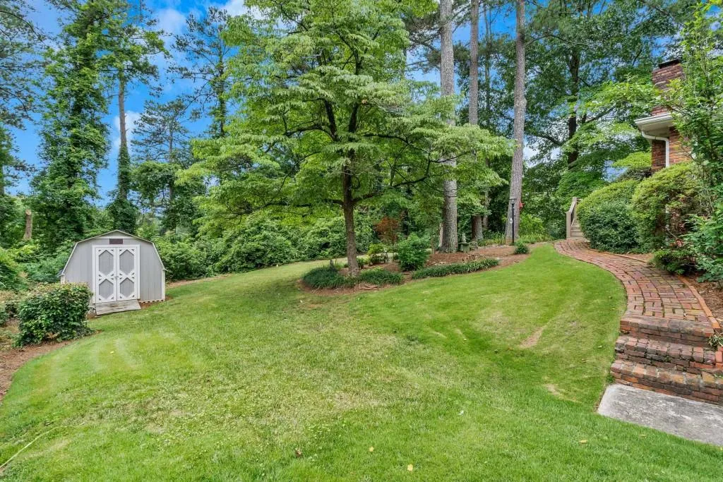 90 River Springs Drive, Sandy Springs, Georgia 30328, 4 Bedrooms Bedrooms, ,3 BathroomsBathrooms,Residential,Sold,90 River Springs Drive,6741373