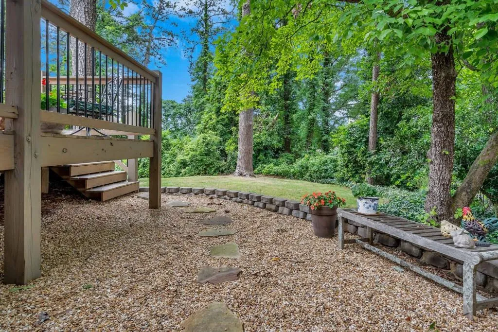 90 River Springs Drive, Sandy Springs, Georgia 30328, 4 Bedrooms Bedrooms, ,3 BathroomsBathrooms,Residential,Sold,90 River Springs Drive,6741373