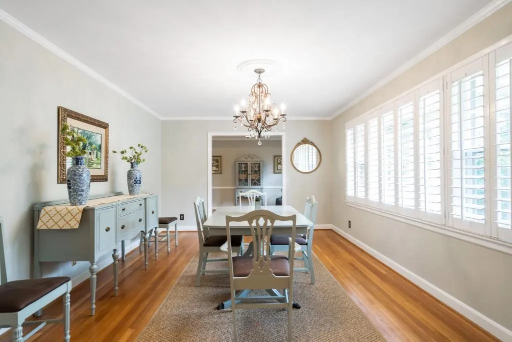 90 River Springs Drive, Sandy Springs, Georgia 30328, 4 Bedrooms Bedrooms, ,3 BathroomsBathrooms,Residential,Sold,90 River Springs Drive,6741373