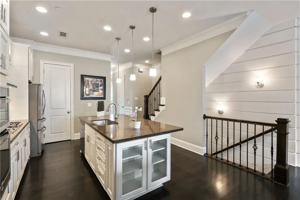 313 Alderwood Lane, Atlanta, Georgia 30328, 3 Bedrooms Bedrooms, ,3 BathroomsBathrooms,Residential,Sold,313 Alderwood Lane,6002650