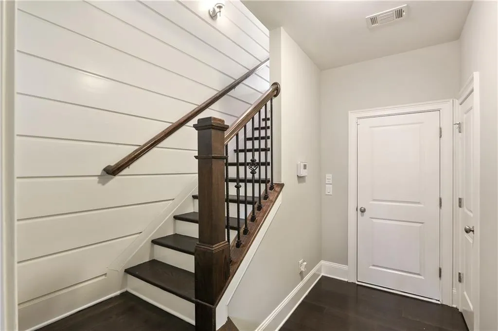 313 Alderwood Lane, Atlanta, Georgia 30328, 3 Bedrooms Bedrooms, ,3 BathroomsBathrooms,Residential,Sold,313 Alderwood Lane,6002650