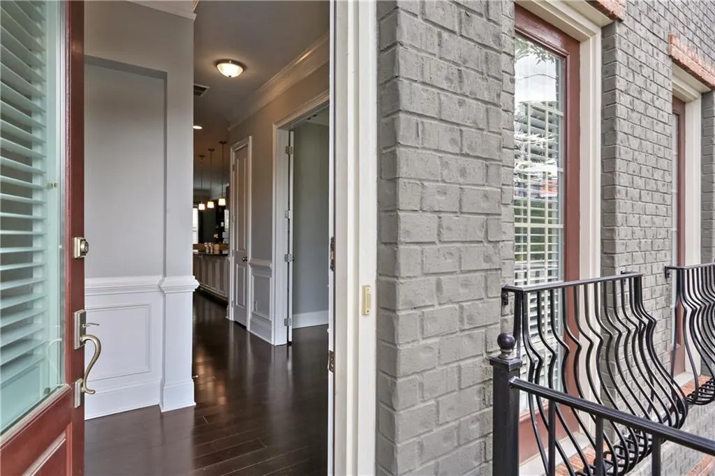 313 Alderwood Lane, Atlanta, Georgia 30328, 3 Bedrooms Bedrooms, ,3 BathroomsBathrooms,Residential,Sold,313 Alderwood Lane,6002650